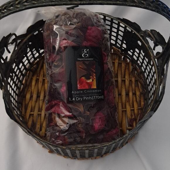 Decorative Basket with Pink Accents Potpurri Scented Very Fragrant - Picture 7 of 7